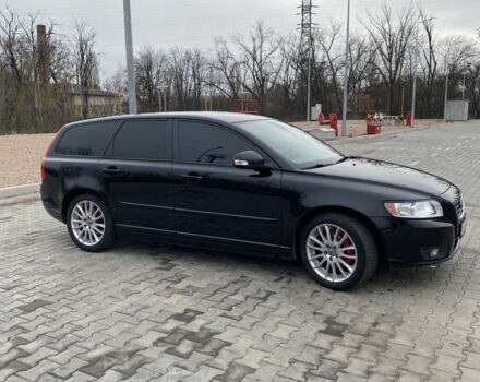 Чорний Вольво V50, об'ємом двигуна 1.6 л та пробігом 250 тис. км за 8999 $, фото 3 на Automoto.ua