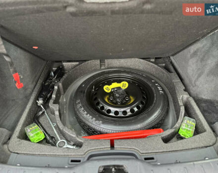 Черный Вольво В50, объемом двигателя 1.6 л и пробегом 219 тыс. км за 8300 $, фото 28 на Automoto.ua