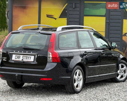 Черный Вольво В50, объемом двигателя 1.6 л и пробегом 230 тыс. км за 7999 $, фото 6 на Automoto.ua