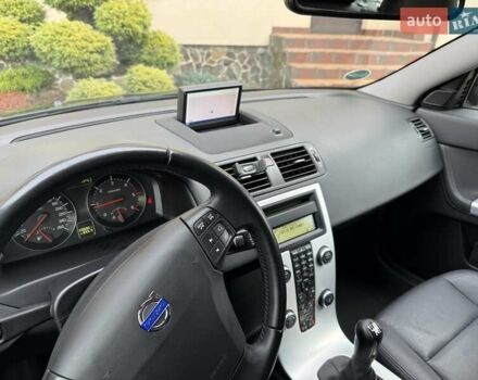 Черный Вольво В50, объемом двигателя 1.6 л и пробегом 226 тыс. км за 8290 $, фото 67 на Automoto.ua