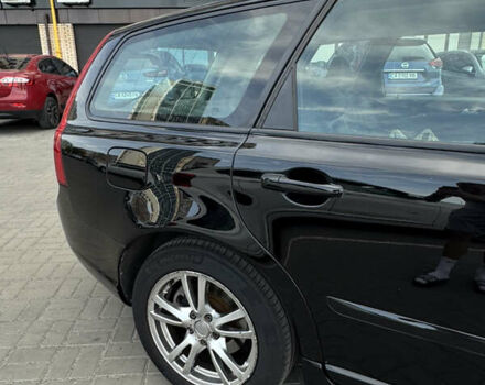 Черный Вольво В50, объемом двигателя 1.6 л и пробегом 316 тыс. км за 7299 $, фото 20 на Automoto.ua