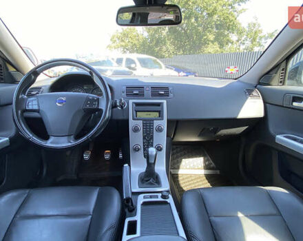 Черный Вольво В50, объемом двигателя 1.6 л и пробегом 197 тыс. км за 8200 $, фото 18 на Automoto.ua