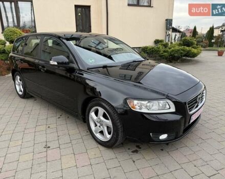 Черный Вольво В50, объемом двигателя 1.6 л и пробегом 226 тыс. км за 8290 $, фото 12 на Automoto.ua