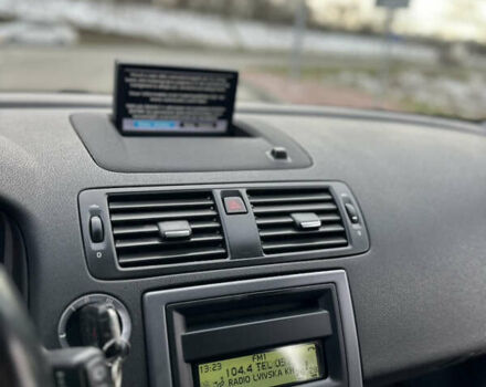 Черный Вольво В50, объемом двигателя 1.6 л и пробегом 219 тыс. км за 8300 $, фото 34 на Automoto.ua