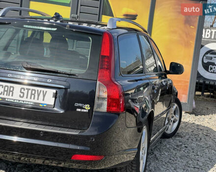 Черный Вольво В50, объемом двигателя 1.6 л и пробегом 242 тыс. км за 7500 $, фото 32 на Automoto.ua