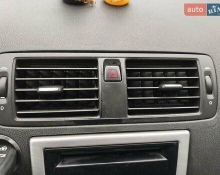 Чорний Вольво V50, об'ємом двигуна 1.56 л та пробігом 340 тис. км за 7000 $, фото 42 на Automoto.ua