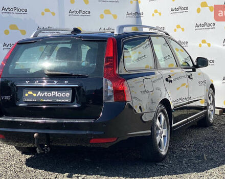 Черный Вольво В50, объемом двигателя 1.6 л и пробегом 197 тыс. км за 8200 $, фото 47 на Automoto.ua