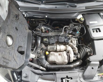 Чорний Вольво V50, об'ємом двигуна 1.6 л та пробігом 248 тис. км за 7000 $, фото 5 на Automoto.ua