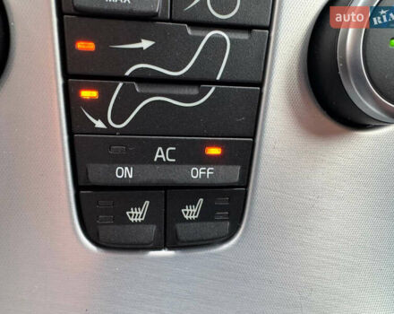 Черный Вольво В50, объемом двигателя 1.6 л и пробегом 226 тыс. км за 8600 $, фото 39 на Automoto.ua