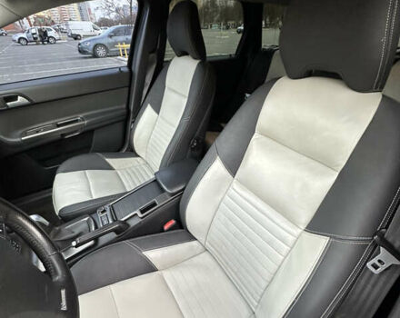 Черный Вольво В50, объемом двигателя 1.56 л и пробегом 229 тыс. км за 9999 $, фото 14 на Automoto.ua