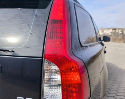 Черный Вольво В50, объемом двигателя 1.6 л и пробегом 255 тыс. км за 7400 $, фото 17 на Automoto.ua