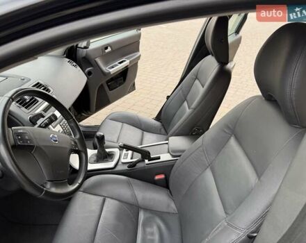 Черный Вольво В50, объемом двигателя 1.6 л и пробегом 226 тыс. км за 8290 $, фото 48 на Automoto.ua