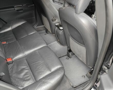 Черный Вольво В50, объемом двигателя 1.6 л и пробегом 208 тыс. км за 7400 $, фото 7 на Automoto.ua