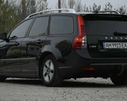 Черный Вольво В50, объемом двигателя 1.6 л и пробегом 298 тыс. км за 7600 $, фото 2 на Automoto.ua