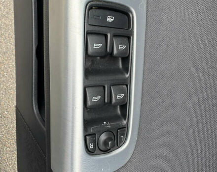 Черный Вольво В50, объемом двигателя 2 л и пробегом 213 тыс. км за 11000 $, фото 38 на Automoto.ua