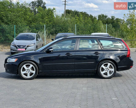 Черный Вольво В50, объемом двигателя 0 л и пробегом 186 тыс. км за 7850 $, фото 1 на Automoto.ua