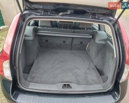 Чорний Вольво V50, об'ємом двигуна 1.6 л та пробігом 245 тис. км за 7500 $, фото 5 на Automoto.ua