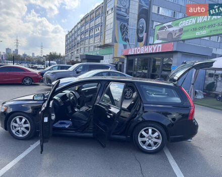 Черный Вольво В50, объемом двигателя 2 л и пробегом 210 тыс. км за 11000 $, фото 17 на Automoto.ua