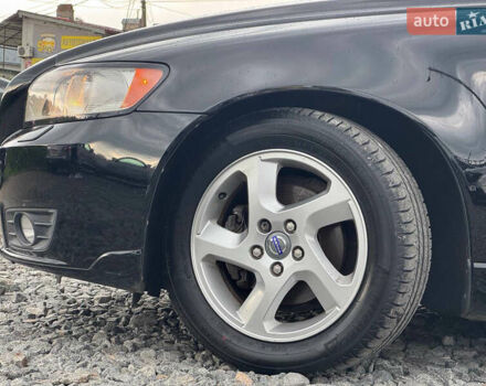 Черный Вольво В50, объемом двигателя 1.6 л и пробегом 226 тыс. км за 8600 $, фото 6 на Automoto.ua