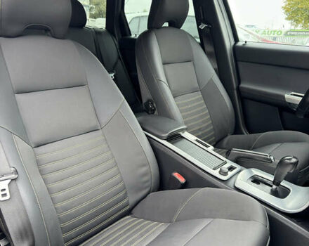 Черный Вольво В50, объемом двигателя 2 л и пробегом 213 тыс. км за 11000 $, фото 25 на Automoto.ua