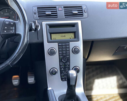 Черный Вольво В50, объемом двигателя 1.6 л и пробегом 197 тыс. км за 8200 $, фото 33 на Automoto.ua