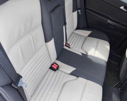 Черный Вольво В50, объемом двигателя 1.6 л и пробегом 255 тыс. км за 7400 $, фото 13 на Automoto.ua