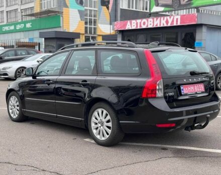 Черный Вольво В50, объемом двигателя 1.6 л и пробегом 213 тыс. км за 8900 $, фото 6 на Automoto.ua
