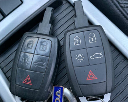 Черный Вольво В50, объемом двигателя 1.6 л и пробегом 252 тыс. км за 8200 $, фото 50 на Automoto.ua