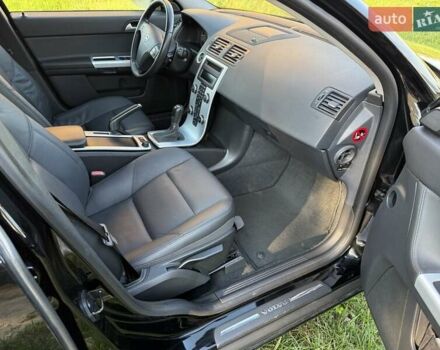 Черный Вольво В50, объемом двигателя 1.6 л и пробегом 226 тыс. км за 8290 $, фото 86 на Automoto.ua