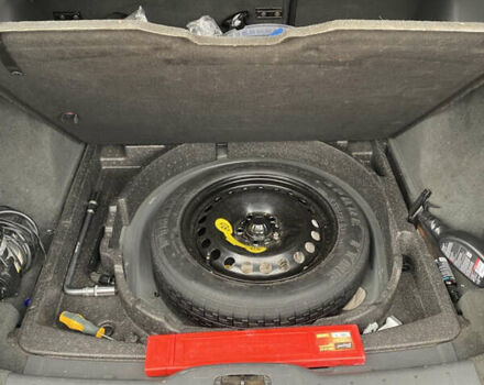 Чорний Вольво V50, об'ємом двигуна 1.56 л та пробігом 250 тис. км за 8999 $, фото 15 на Automoto.ua