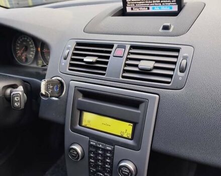 Черный Вольво В50, объемом двигателя 1.6 л и пробегом 236 тыс. км за 8400 $, фото 49 на Automoto.ua