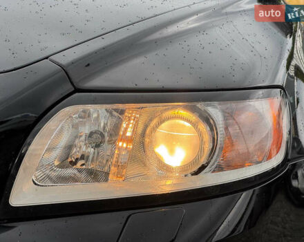 Черный Вольво В50, объемом двигателя 1.6 л и пробегом 226 тыс. км за 8600 $, фото 7 на Automoto.ua