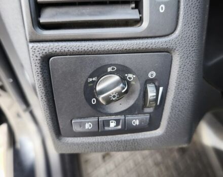 Черный Вольво В50, объемом двигателя 1.6 л и пробегом 255 тыс. км за 7400 $, фото 7 на Automoto.ua