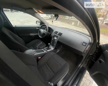 Черный Вольво В50, объемом двигателя 1.6 л и пробегом 180 тыс. км за 8700 $, фото 39 на Automoto.ua