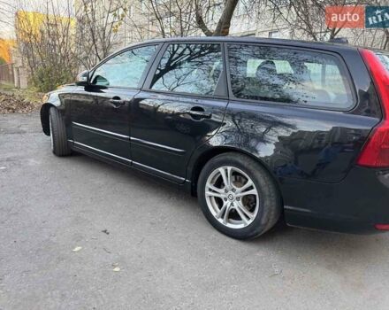 Черный Вольво В50, объемом двигателя 1.6 л и пробегом 215 тыс. км за 7600 $, фото 5 на Automoto.ua