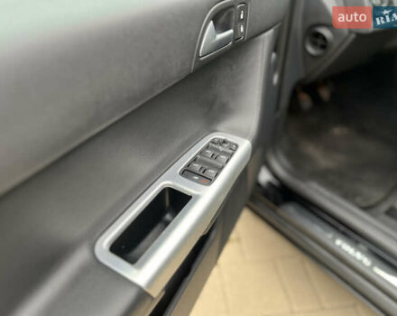 Черный Вольво В50, объемом двигателя 1.6 л и пробегом 244 тыс. км за 8300 $, фото 19 на Automoto.ua