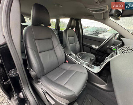 Черный Вольво В50, объемом двигателя 1.6 л и пробегом 226 тыс. км за 8600 $, фото 23 на Automoto.ua