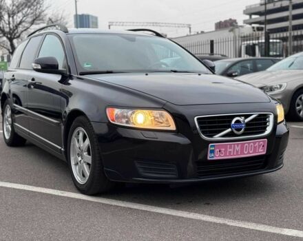 Черный Вольво В50, объемом двигателя 1.6 л и пробегом 266 тыс. км за 8900 $, фото 4 на Automoto.ua