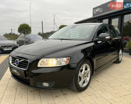 Чорний Вольво V50, об'ємом двигуна 1.6 л та пробігом 244 тис. км за 7700 $, фото 2 на Automoto.ua