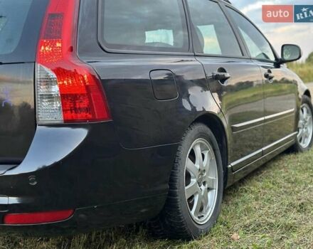 Черный Вольво В50, объемом двигателя 1.6 л и пробегом 232 тыс. км за 7600 $, фото 41 на Automoto.ua