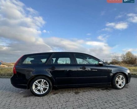 Черный Вольво В50, объемом двигателя 1.6 л и пробегом 215 тыс. км за 7600 $, фото 4 на Automoto.ua