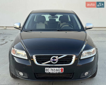 Черный Вольво В50, объемом двигателя 1.6 л и пробегом 235 тыс. км за 9350 $, фото 7 на Automoto.ua