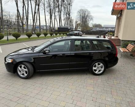 Черный Вольво В50, объемом двигателя 1.6 л и пробегом 226 тыс. км за 8290 $, фото 3 на Automoto.ua