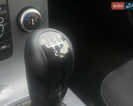 Черный Вольво В50, объемом двигателя 1.6 л и пробегом 180 тыс. км за 8700 $, фото 26 на Automoto.ua
