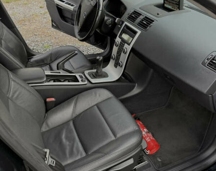 Вольво В50 2011 в Дрогобыче на Automoto.ua Черный Вольво В50, объемом двигателя 1.6 л и пробегом 166 тыс. км за 8999 $, фото 35 на Automoto.ua