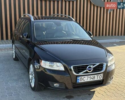Черный Вольво В50, объемом двигателя 1.98 л и пробегом 228 тыс. км за 9600 $, фото 3 на Automoto.ua