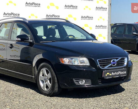 Черный Вольво В50, объемом двигателя 1.6 л и пробегом 197 тыс. км за 8200 $, фото 3 на Automoto.ua