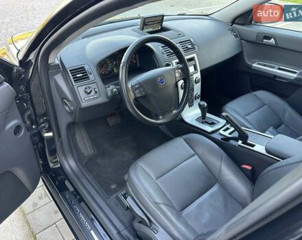 Чорний Вольво V50, об'ємом двигуна 2 л та пробігом 262 тис. км за 9850 $, фото 18 на Automoto.ua