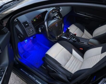 Черный Вольво В50, объемом двигателя 1.6 л и пробегом 255 тыс. км за 7400 $, фото 21 на Automoto.ua