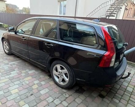 Черный Вольво В50, объемом двигателя 1.6 л и пробегом 261 тыс. км за 8200 $, фото 4 на Automoto.ua